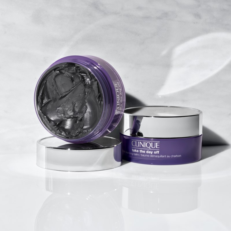 Take the day off charcoal detoxifying cleansing balm 4