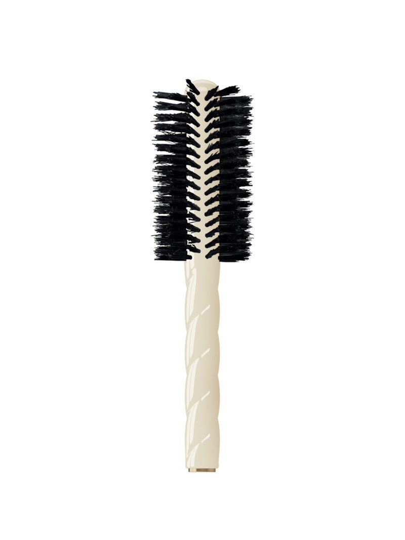 N.08 the round blow-dry brush length & movement creamy white