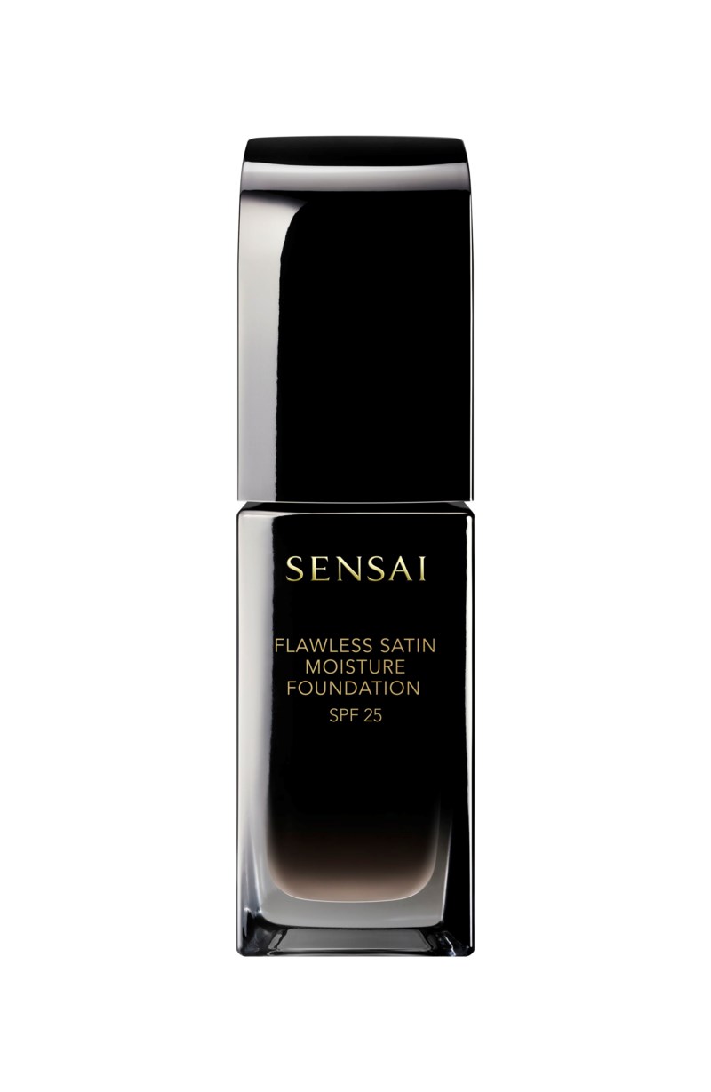 Flawless satin moisture foundation 204 honey beige 6