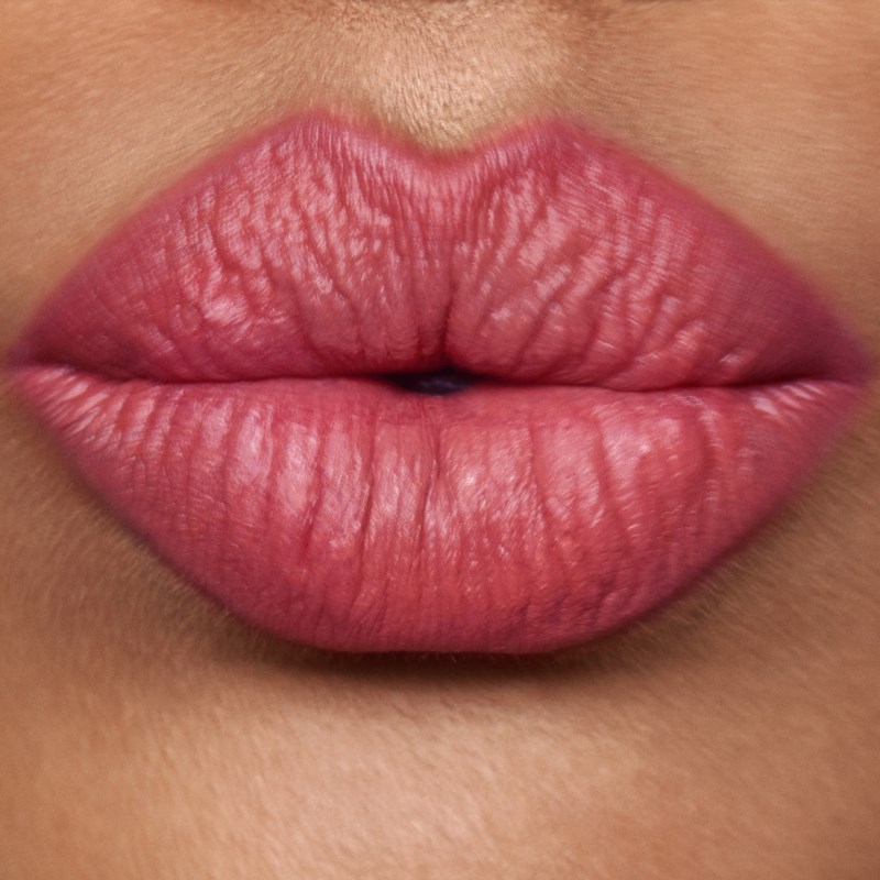 Airbrush flawless lip blur pillow talk medium blur 9