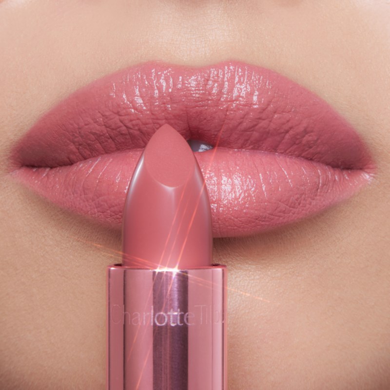 K.i.s.s.i.n.g lipstick night crimson 2