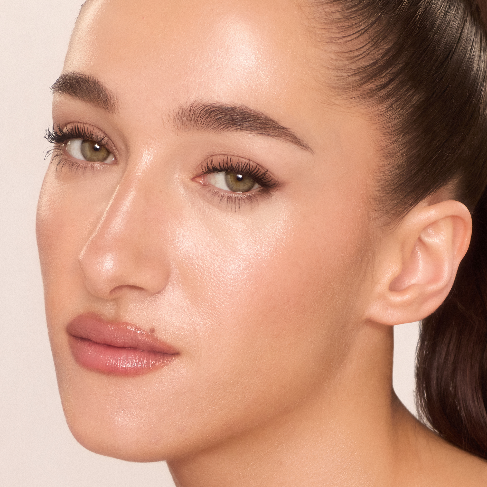 Charlotte Tilbury Köp exklusiva produkter från Tilbury NK