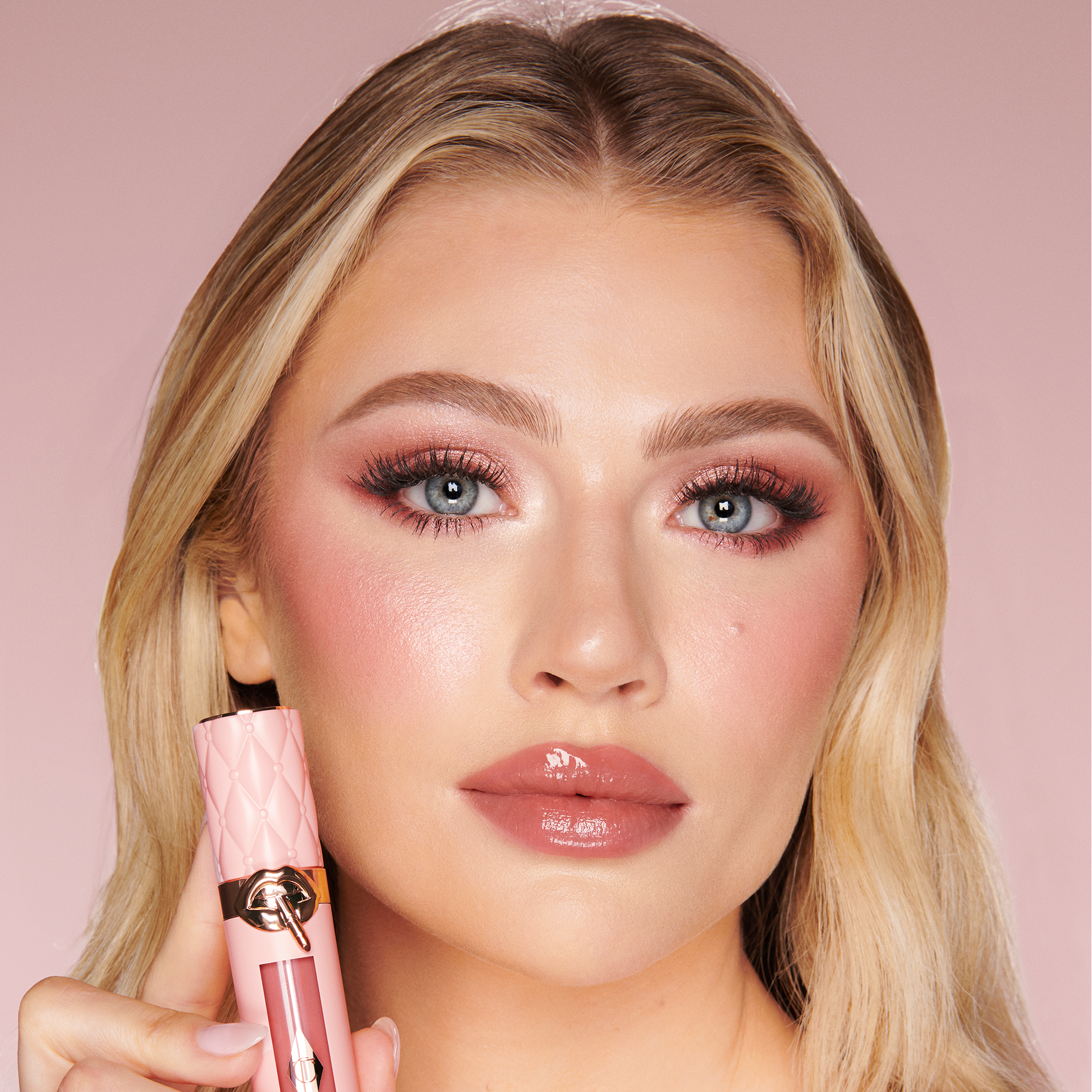 Charlotte Tilbury Köp exklusiva produkter från Tilbury NK