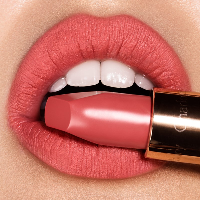 Matte revolution lipstick gracefully pink 2