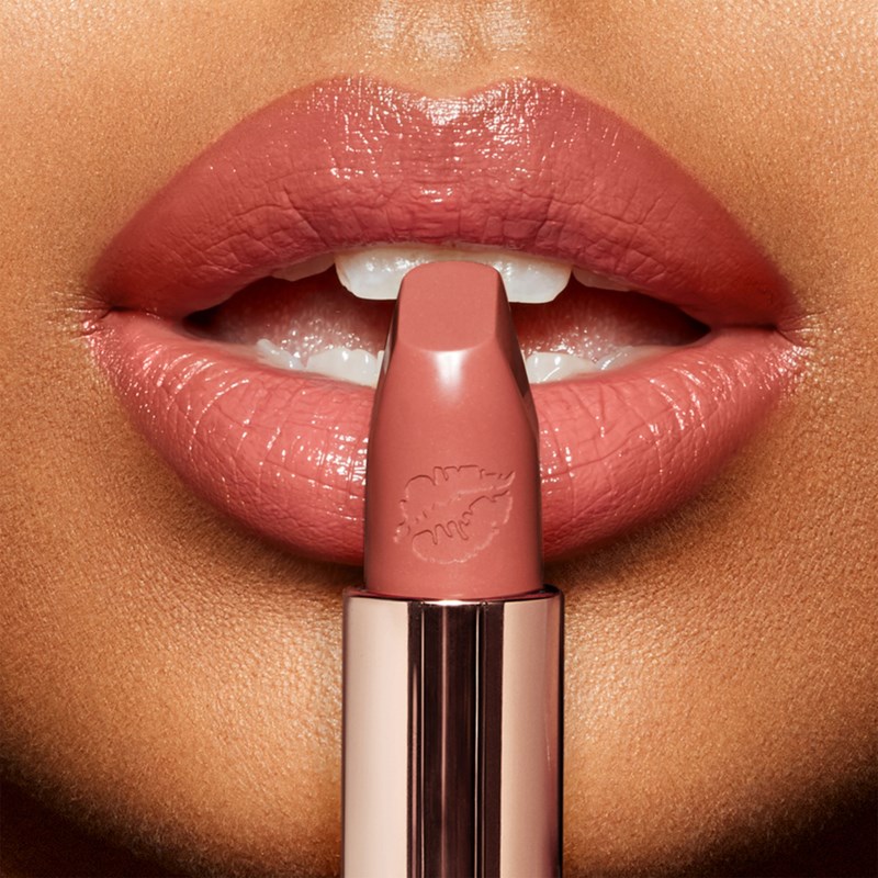 Hot lips 2.0 in love with olivia 19