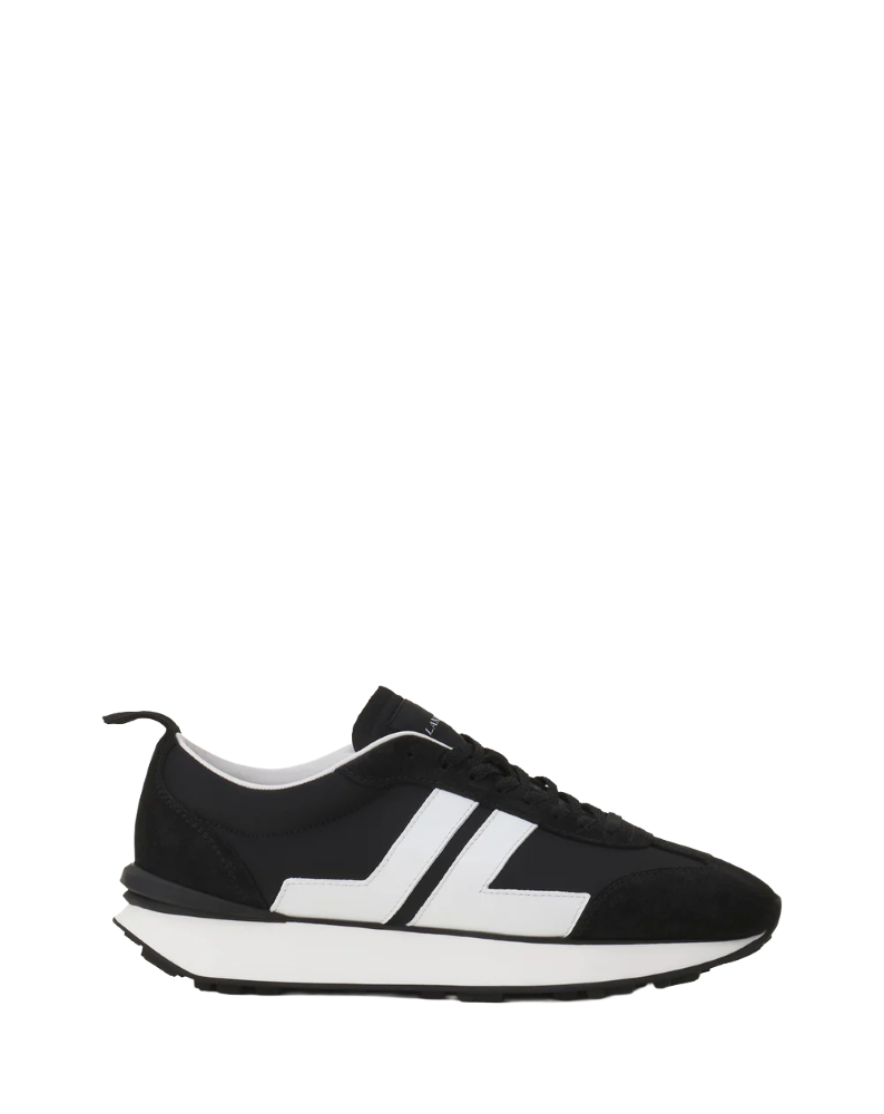Bumpr sneaker 1