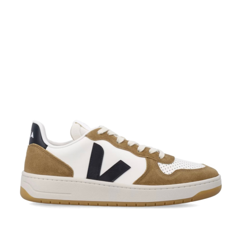 V-10 sneaker