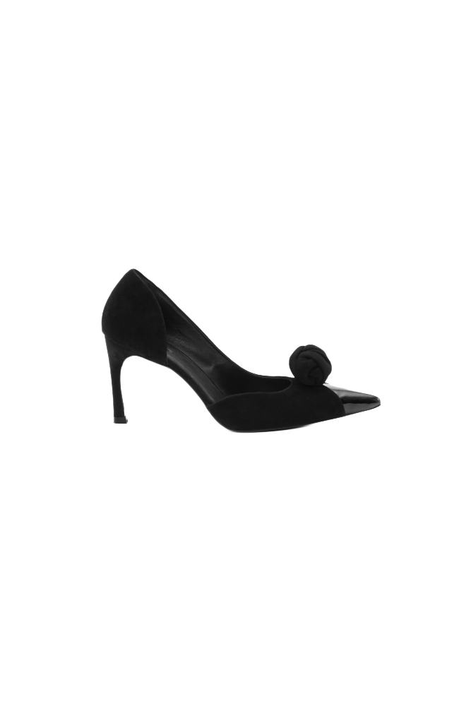 Suede knot pump 1