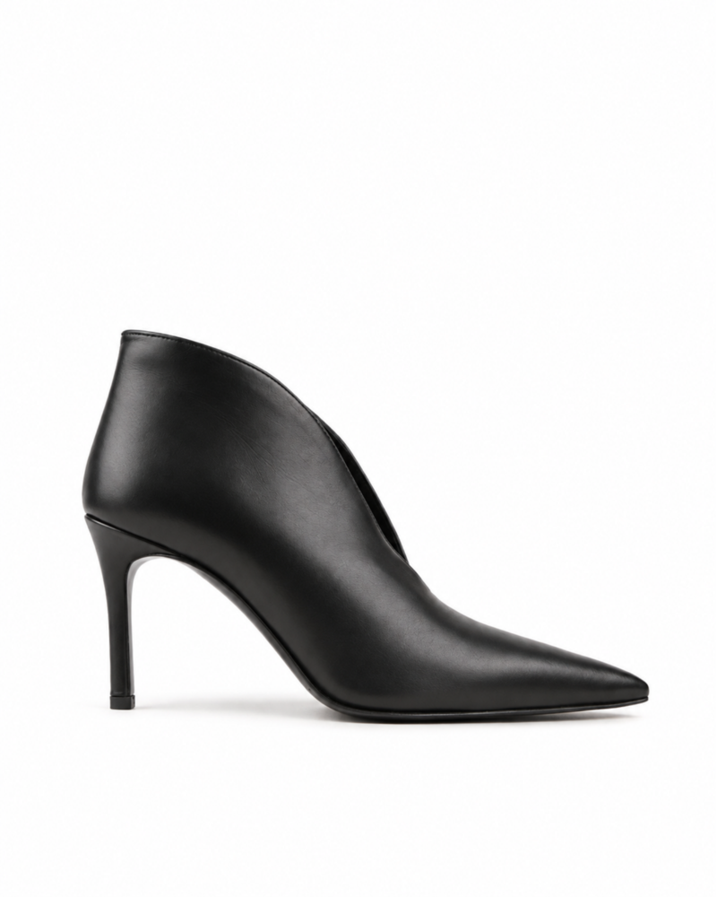 Adrianna pump