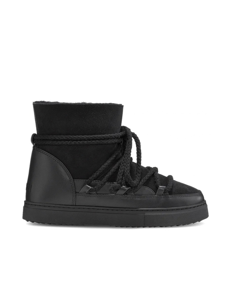 Classic sneaker
