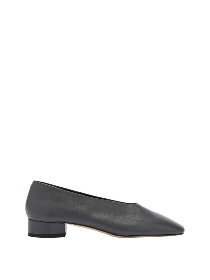 Delia pumps 1