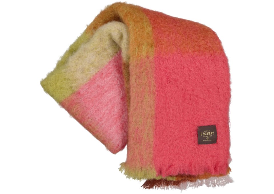 Mohair cuadro 4034 130x200 cm, 4034 från Mantas Ezcaray