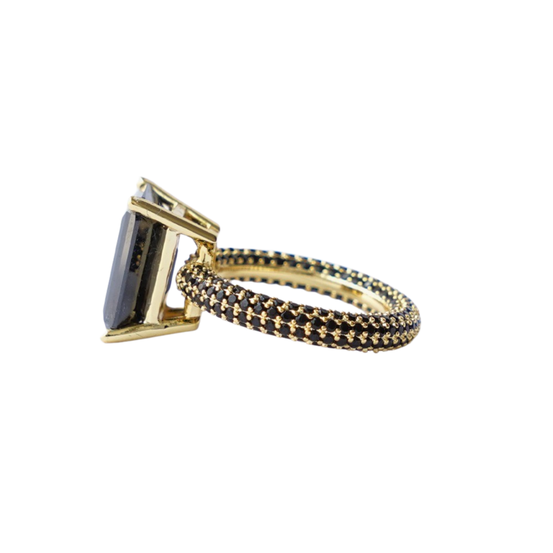 Mega rectangle ring 31