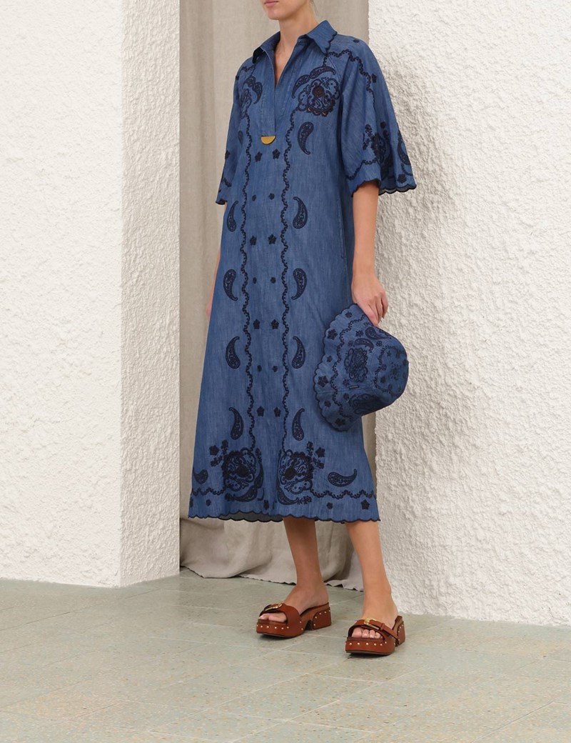Zimmermann Aster embroidered denim dress midiklänningar dam – bild 3