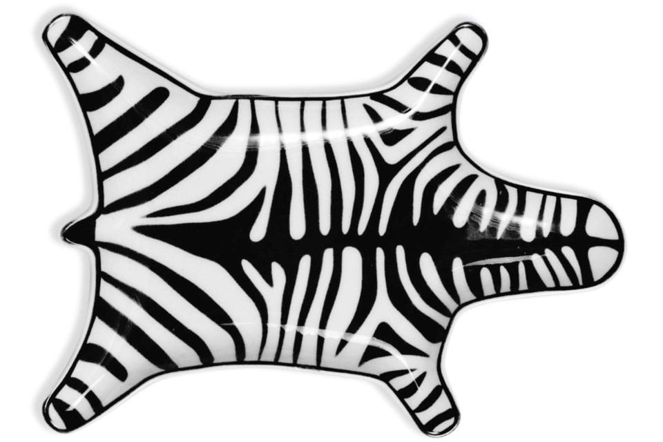 Zebra fat vit/svart 15x10x1.3 cm, vit/svart från Jonathan Adler