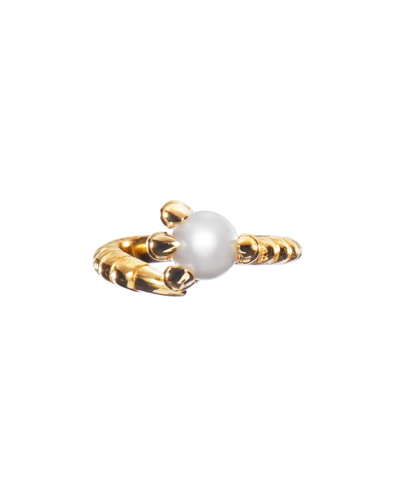 Claw pearl ring 1