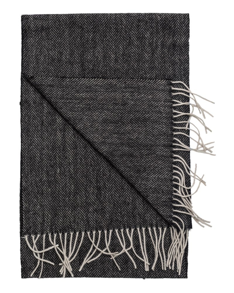 Halsduk fishbone black 1
