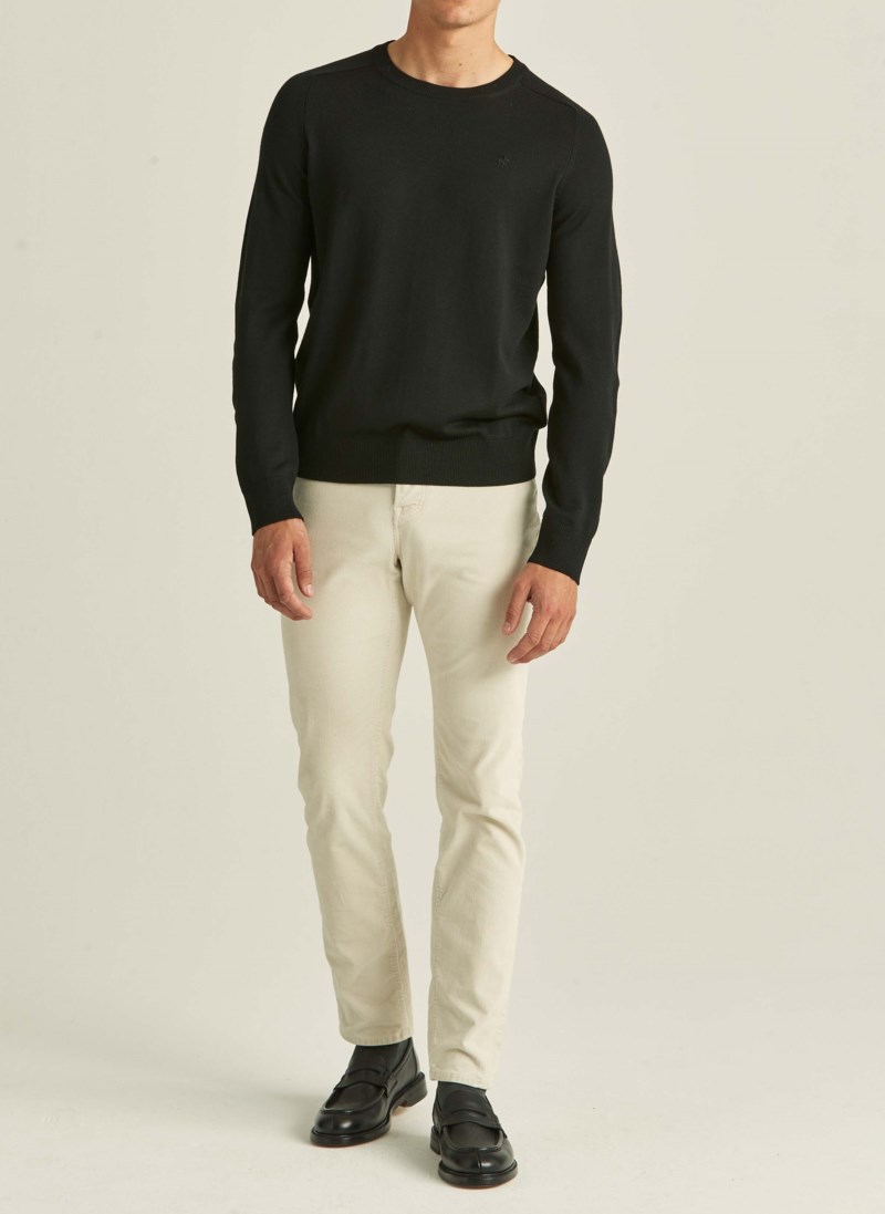 Stickad tröja oneck black 4