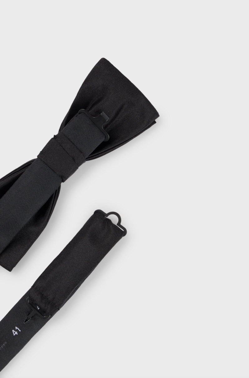 Fluga silk jacquard black 2