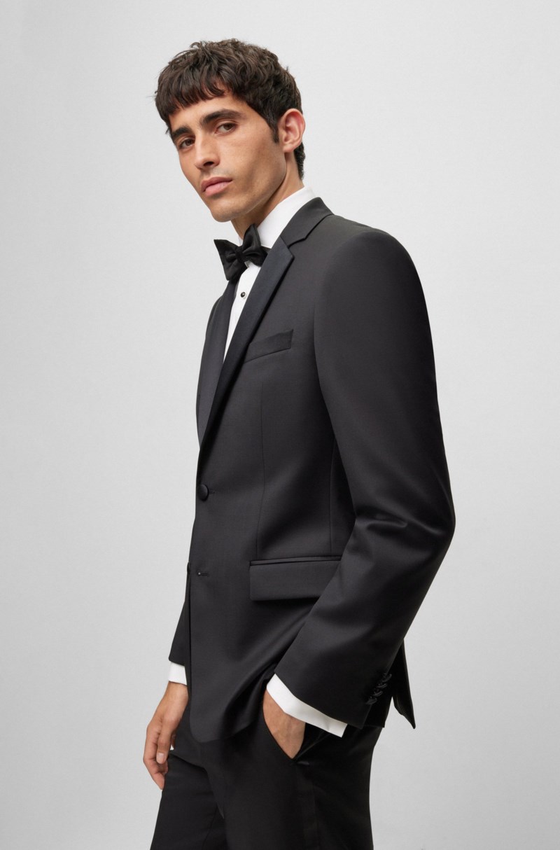 Kavaj h-huge-tux 4