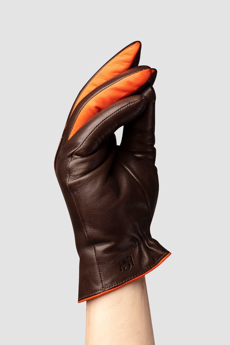 Handskar statement nud brown 2