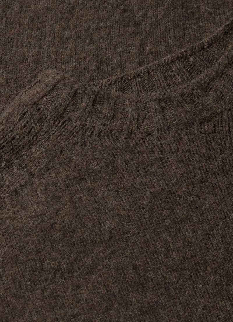 Stickad tröja brushed shetland sea moss 5