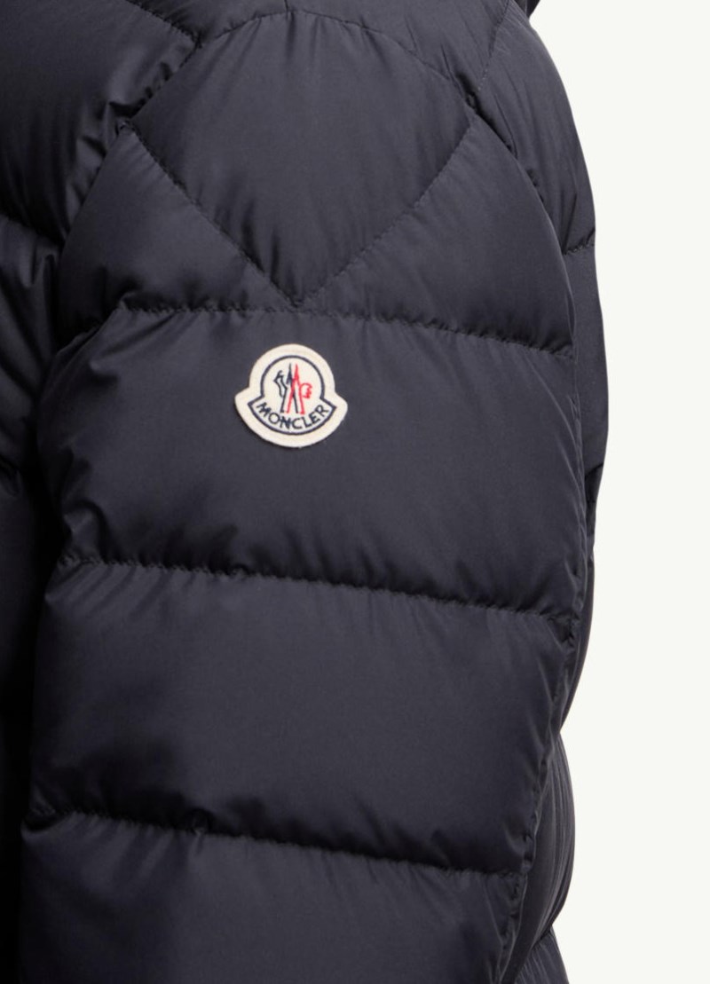 Jacka montbrocq black 2