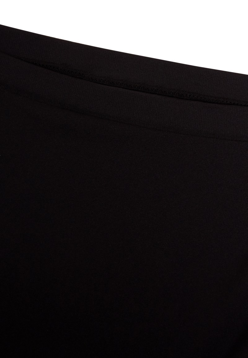 Klänning fatal black 6