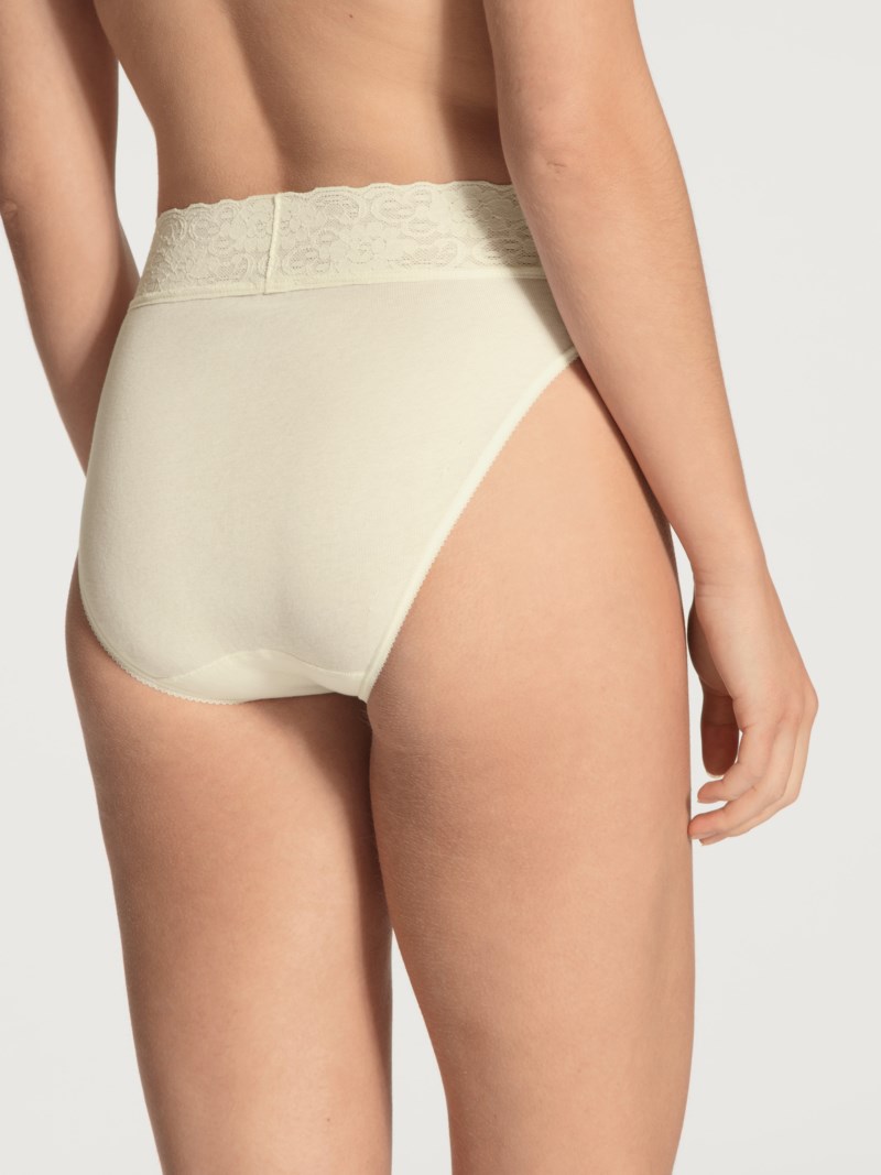 Trosa lycraspitze brief champagne crème 3
