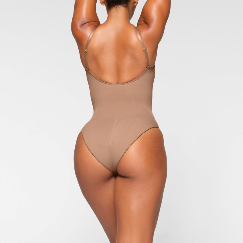 Bodysuit seamless sculpt brief sand 10
