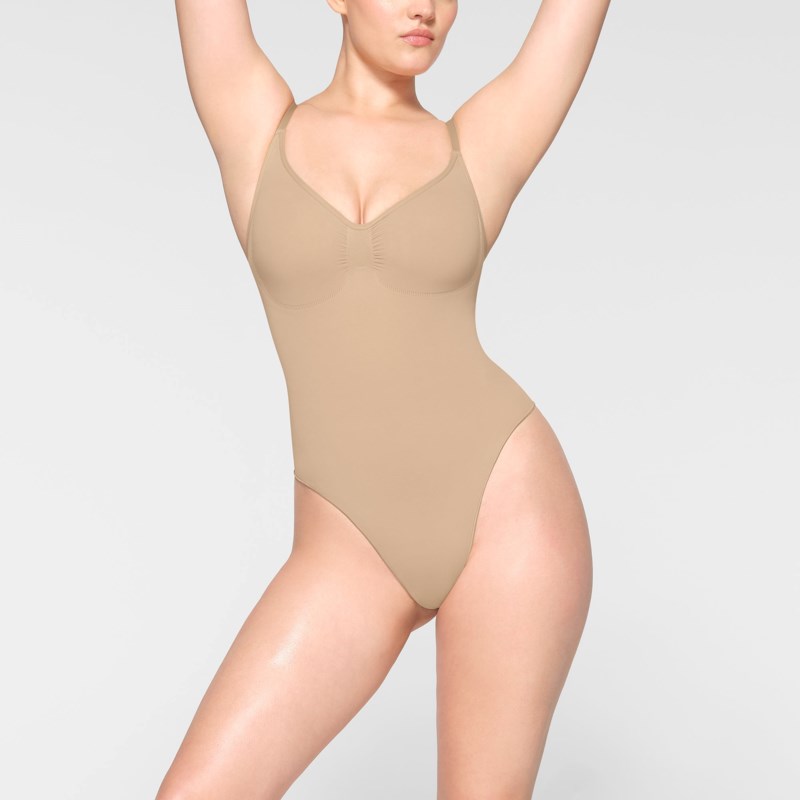 Bodysuit seamless sculpt thong sand 14