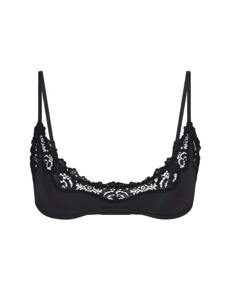 Fits everybody lace scoop bralette