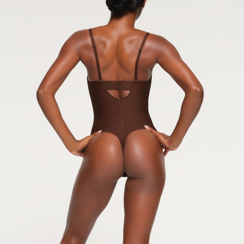 Bodysuit molded underwire 4