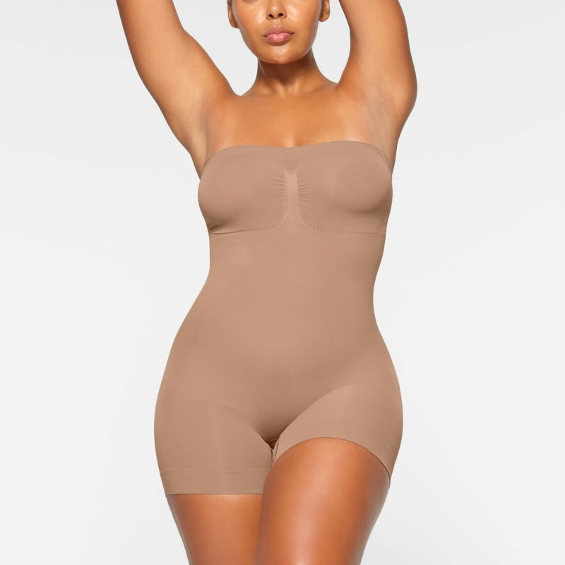 SKIMS Bodysuit seamless sculpt strapless shortie shapewear dam – bild 2