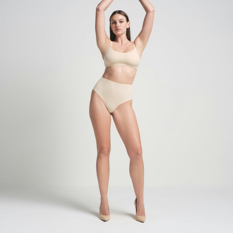 Trosa fits everybody high-waisted 2