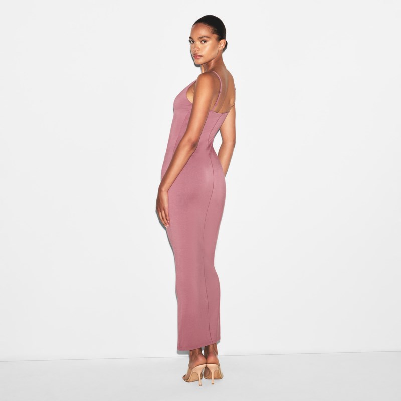 Klänning scoop neck long 4