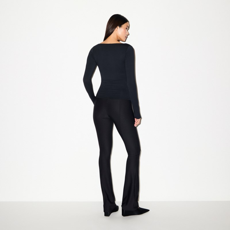 Body high-waisted flare pant 4
