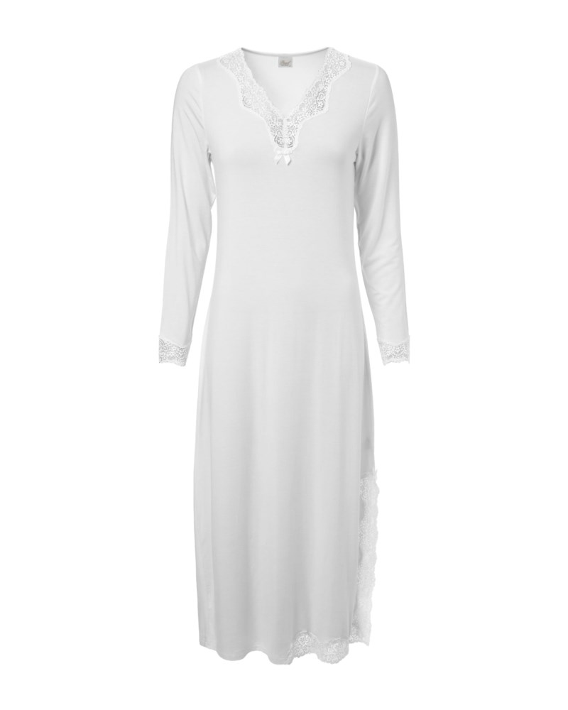 Elegance long sleeve night gown