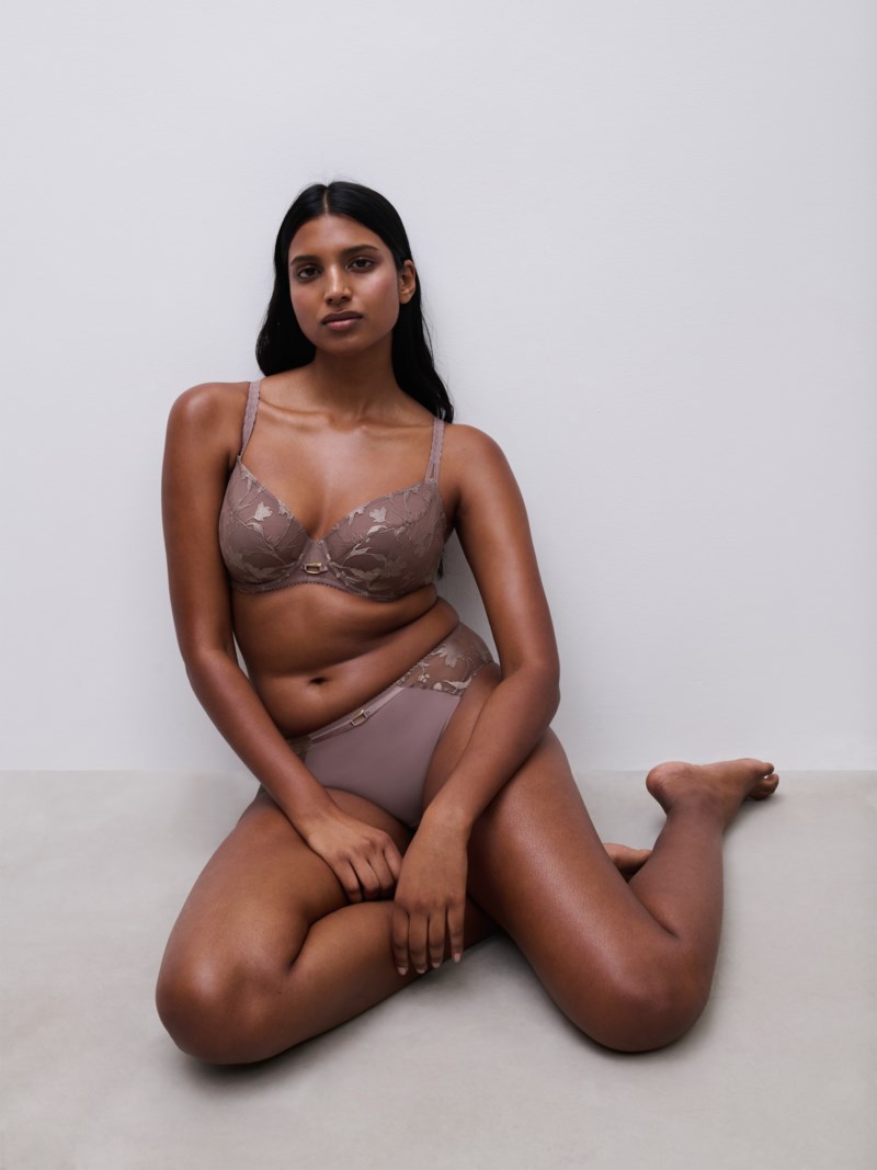 Chantelle Bh idyll covering underwired dam – bild 5