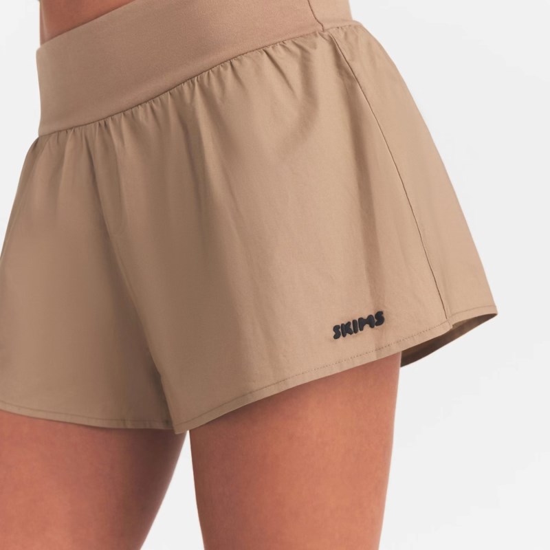 SKIMS Woven cotton flutter short korta shorts dam – bild 3