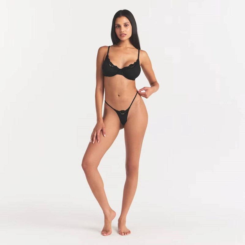 SKIMS Trosa fits everybody lace string dam – bild 2