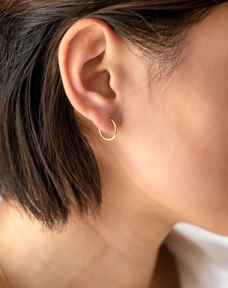 Örhängen beloved small hoops gold 2