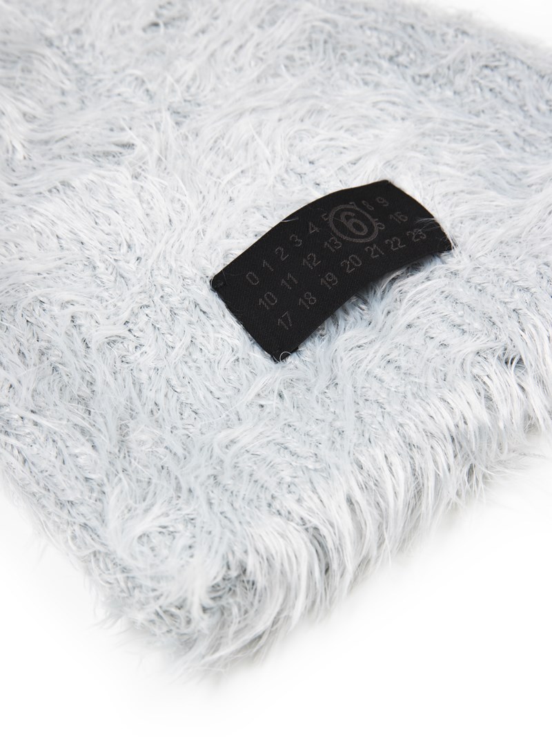 Mössa faux fur light grey 2