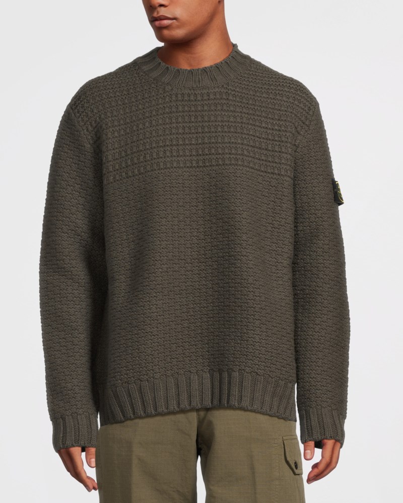 Stickad tröja mock neck pearl grey 2