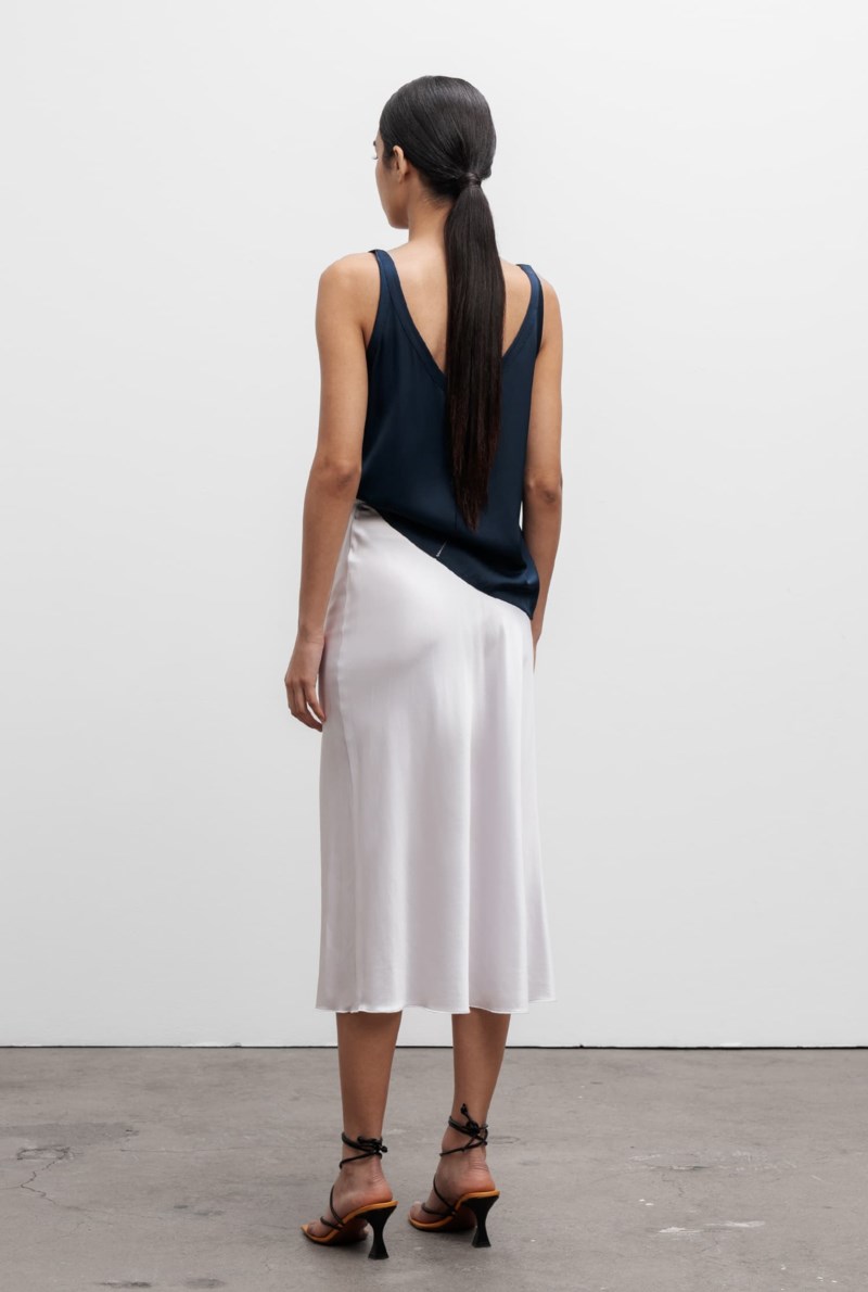 Linne shin midnight blue 4