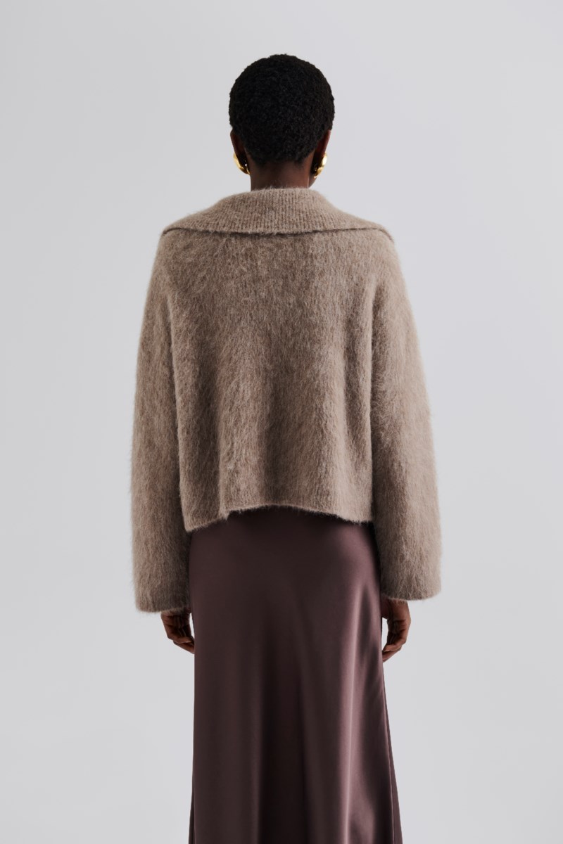 Tröja yselle button detailed alpaca blend taupe 3