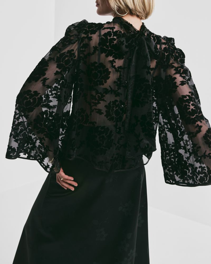 Topp velvet flared black 3