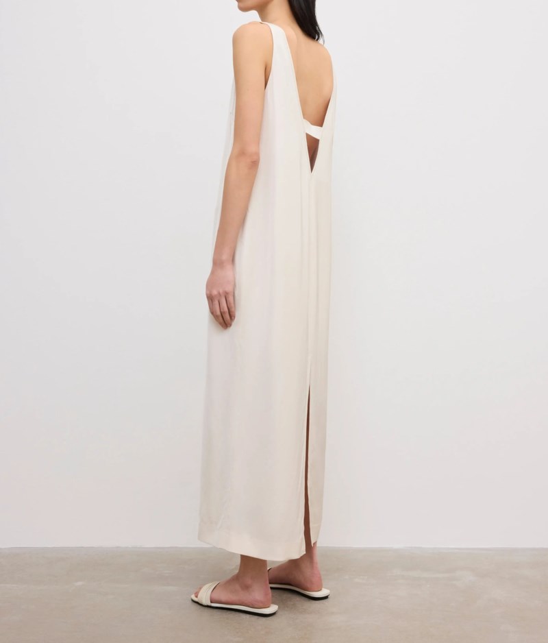 Dagmar Klänning sheer v-neck dam – bild 3