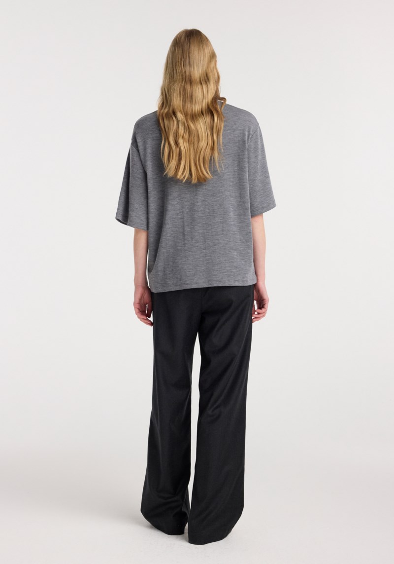 Róhe T-shirt oversized merino dam – bild 6