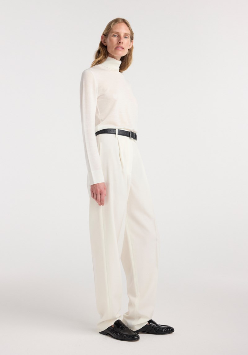 Róhe Turtleneck fine knit wool cashmere polotröjor dam – bild 3